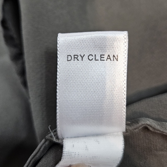 Banana Republic Olive Green 100% Silk Off the Shoulder Mini Dress Size 0 Q60 - Picture 7 of 11